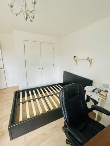 Burford wharf Apartment E15 - Photo 4