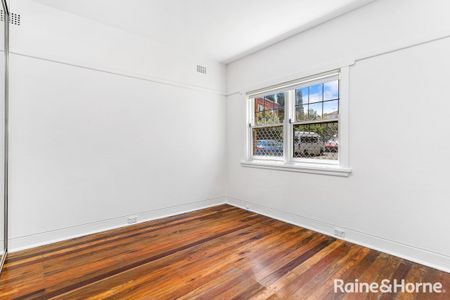 1/6 Rosford Avenue, Petersham, NSW 2049 - Photo 2