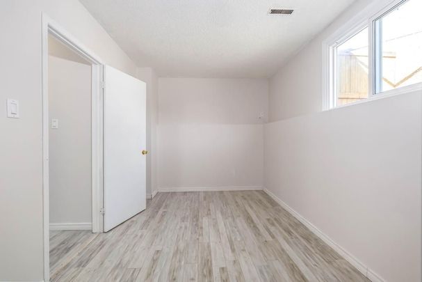 For Lease - 1419 Outlet Drive, Oshawa, Ontario - Photo 1