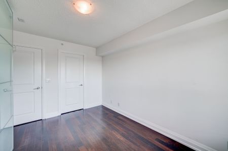 For Lease - 370 Highway 7 Road Unit# 710, Richmond Hill, Ontario - Photo 4