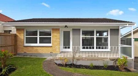 What a gem! - Photo 2