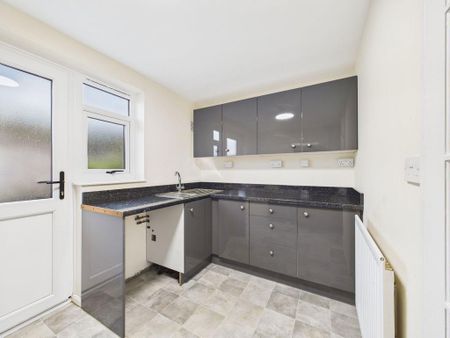 2 bedroom terraced house to rent - Photo 5