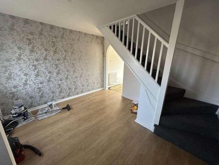 Lichen Close, Woodhall Park, Swindon, SN2 - Photo 3