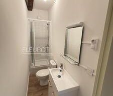 Location Appartement 2 pièces 28m² LA CIOTAT 13600 - Photo 2