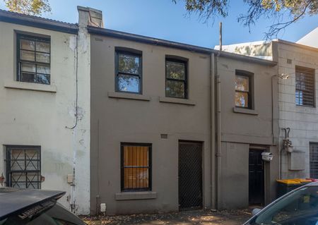 Light and Spacious Three Bedroom Terrace - Photo 4