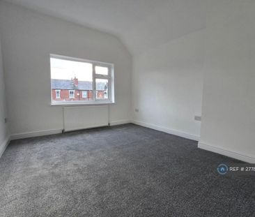 3 bedroom end of terrace house to rent - Photo 6