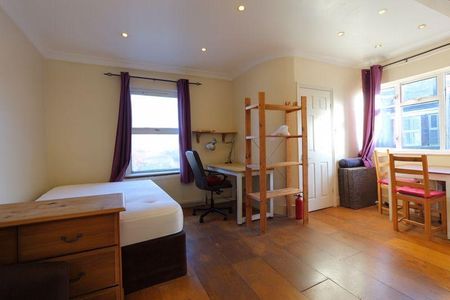 Studio to rent - Photo 3