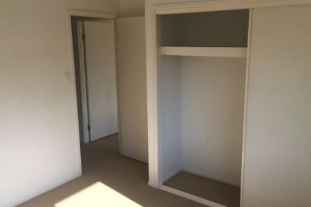 Modern living with Air-Conditioning! - Photo 4