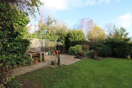 4 bedroom detached house to rent - Photo 5