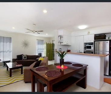 Freestanding 3 Bedroom Home in Convenient Tweed Heads South Locatio... - Photo 1