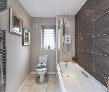 3 bedroom semi-detached house to rent - Photo 4