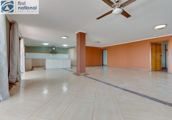 2 Spratt Court, Commissariat Point - Photo 1