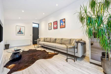 2 bedroom detached house to rent - Photo 4