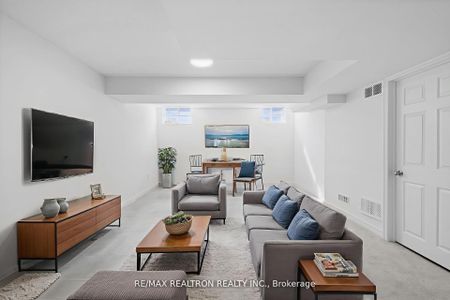 For Lease - 23 Pavlova Crescent, Richmond Hill, Ontario - Photo 5