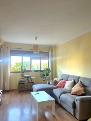 Alquiler de piso en Calle Pilar Lorengar, 10 - Photo 1