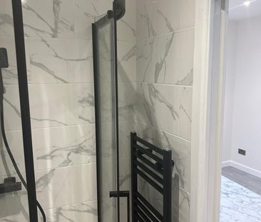 Studio Flat, London, CR0 - Photo 6