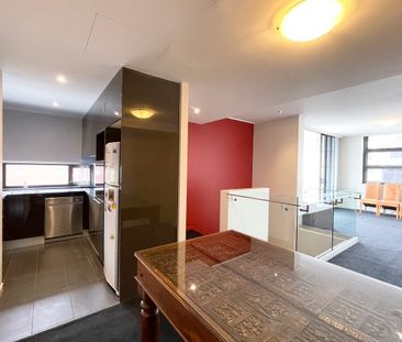 LARGE MAIN BEDROOM PLUS SMALL STUDY WITH PARKING IN PRIME LOCATION! - Photo 6