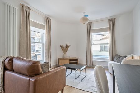 Waterloo Street, Clifton, Bristol - Photo 2