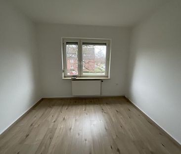 Gepflegte 3-Zimmer-Wohnung mit Wanne in Wilhelmshaven City zu sofort! - Photo 2