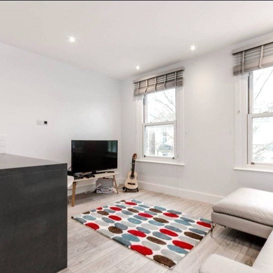 Antrobus Road, London, W4 5NQ - Photo 1