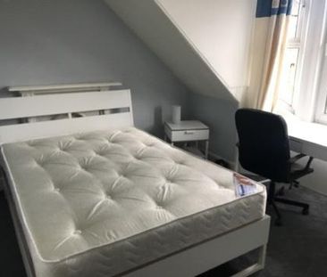 4 bedroom house to rent - Photo 3