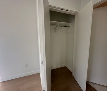 Modern 1 Bedroom Condo With Premium Amenities. - Photo 3