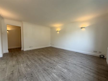 Willaston Green Mews, Willaston - Photo 3