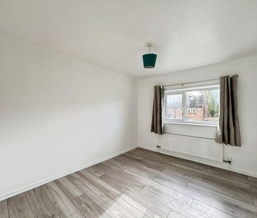 4 bedroom terraced house to rent - Photo 5