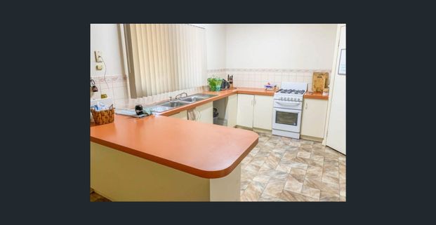 ABSOLUTELY ASHBURTON - 3x2 Close to CBD - Photo 1