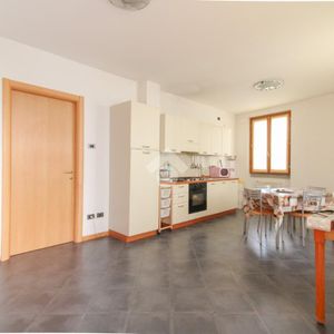 Bilocale in affitto - Photo 2