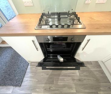 1 bedroom ground floor flat to rent - Photo 2