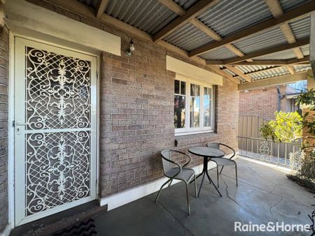 323 Lords Place, Orange, NSW 2800 - Photo 2