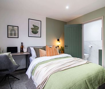 Newly Refurbished 6 Bedroom Co-Living HMO property - Photo 6