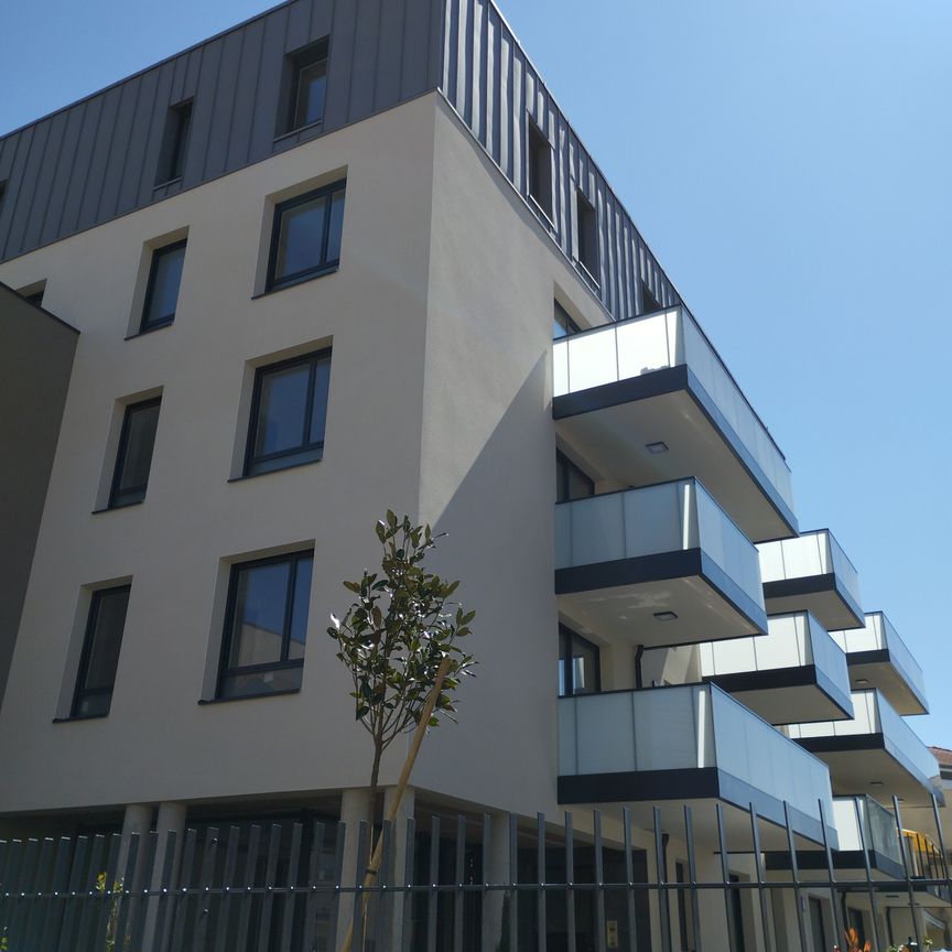 Location Appartement 2 pièces 33m² CLERMONT FERRAND 63000 - Photo 1