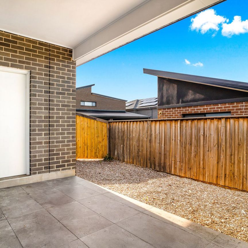 Two Bedroom Granny Flat ! - Photo 1