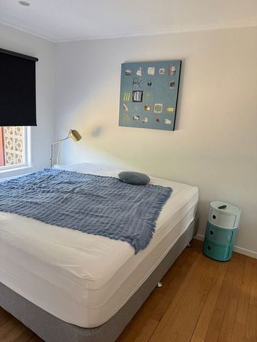 Newly renovated fully furnished 1 bdr unit - Photo 3