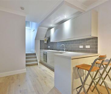 Lyncroft Gardens - Photo 2