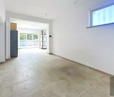 Appartement te huur in Waudrez voor € 850 met 1 slaapkamer - foto 2
