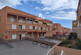 En alquiler piso en Adeje