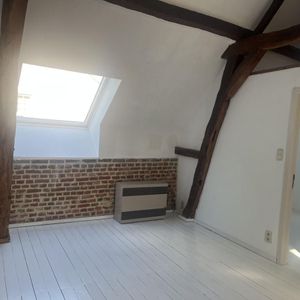 Duplex te huur in Hasselt voor € 660 met 1 slaapkamer - Foto 2