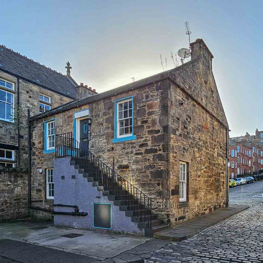 4016L - Peacock Court, Edinburgh, EH6 4HZ - Photo 1