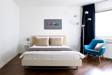 Attraktiv möbliertes Apartment am Barbarossaplatz - Photo 5