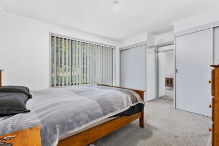 Charming 3-Bedroom Home - Convenient & Comfortable Living - Photo 4