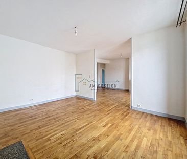 Location Appartement 6 pièces 105m² - Photo 4