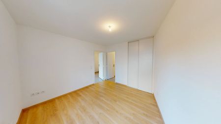 À louer : Appartement T2 avec garage à Royan - Photo 3