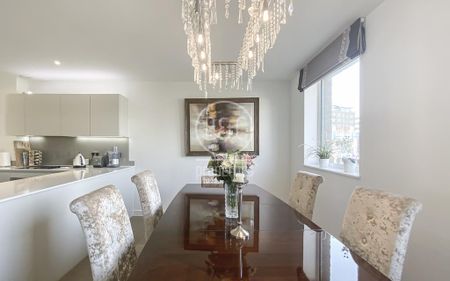 3 bedroom terraced house to rent - Photo 3