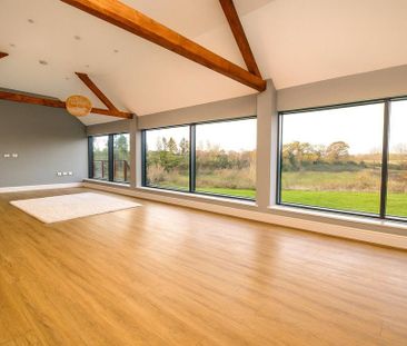 4 bedroom detached house to rent - Photo 4