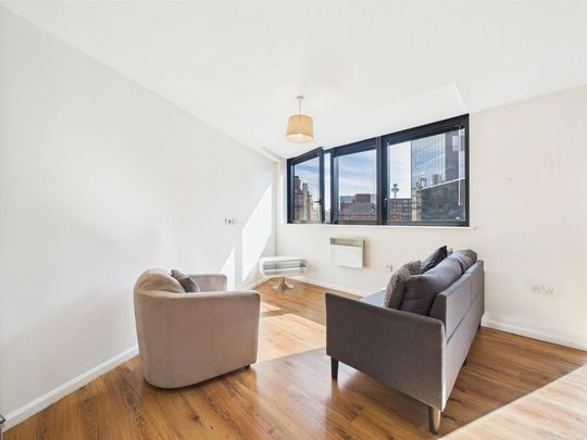 2 bedroom flat to rent - Photo 1