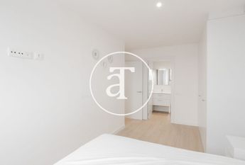 Penthouse apartment for rent with 3 bedrooms, balcony, terrace and 2 bathrooms in Badalona
