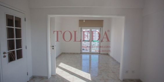 Apartamento T2+1 em Lisboa - Photo 3